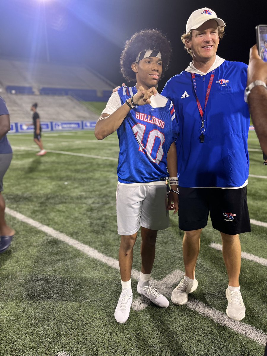 paulsmith_E29's tweet photo. had lots of fun at the @LATechFB camp last night I learned new things to add to my craft and also competed hard as well @pauloturner80 @CoachCarelock @SCumbie_LaTech @CoachVargasWHS @LittrellJosh @WarrenNisd https://t.co/YWBZKhFweY