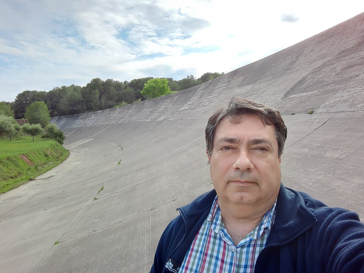 DOMENECHTOPOGRA's tweet photo. Mesurant l'Autòdrom de Terramar.  Espectacular. #AEGEX https://t.co/LmYl3dZrtw
