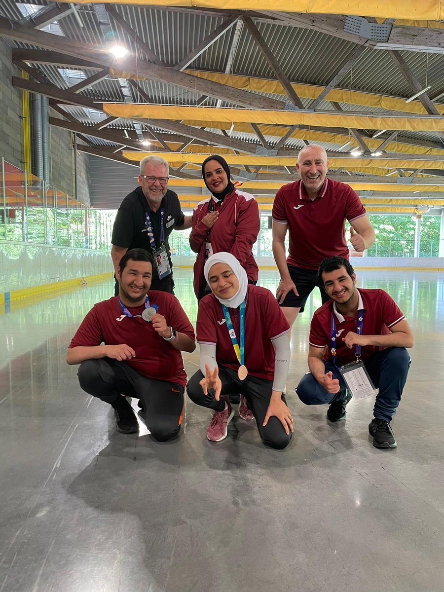 QatarParalympic's tweet image. فضية وبرونزية لأبطال الأولمبياد الخاص مبارك الاحبابي وشعاع العبدالله في مسابقة التزلج على العجلات 300م بدورة الألعاب العالمية الصيفية للأولمبياد الخاص برلين 2023
#berlin_2023 
#sowg_berlin2023 
#specialolympicsworldgames2023