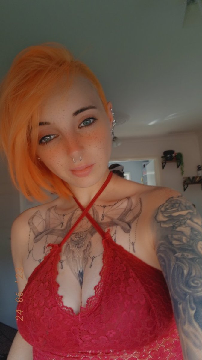 DarkDestiny2319's tweet photo. Finally enjoying the sun....
#summertime #selfie #WeekendVibes https://t.co/8NjaO3688w