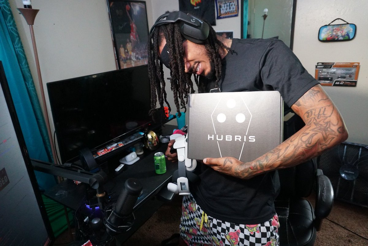 _Shawncameron's tweet photo. I want to say Thank You @HubrisVR for adding me as 000 Member 🥹 we steadying winning I can’t wait to create this content with you guys! Lets keep getting these W’s ! Appreciate the gifts 🎁 https://t.co/LYtz3RAVa1