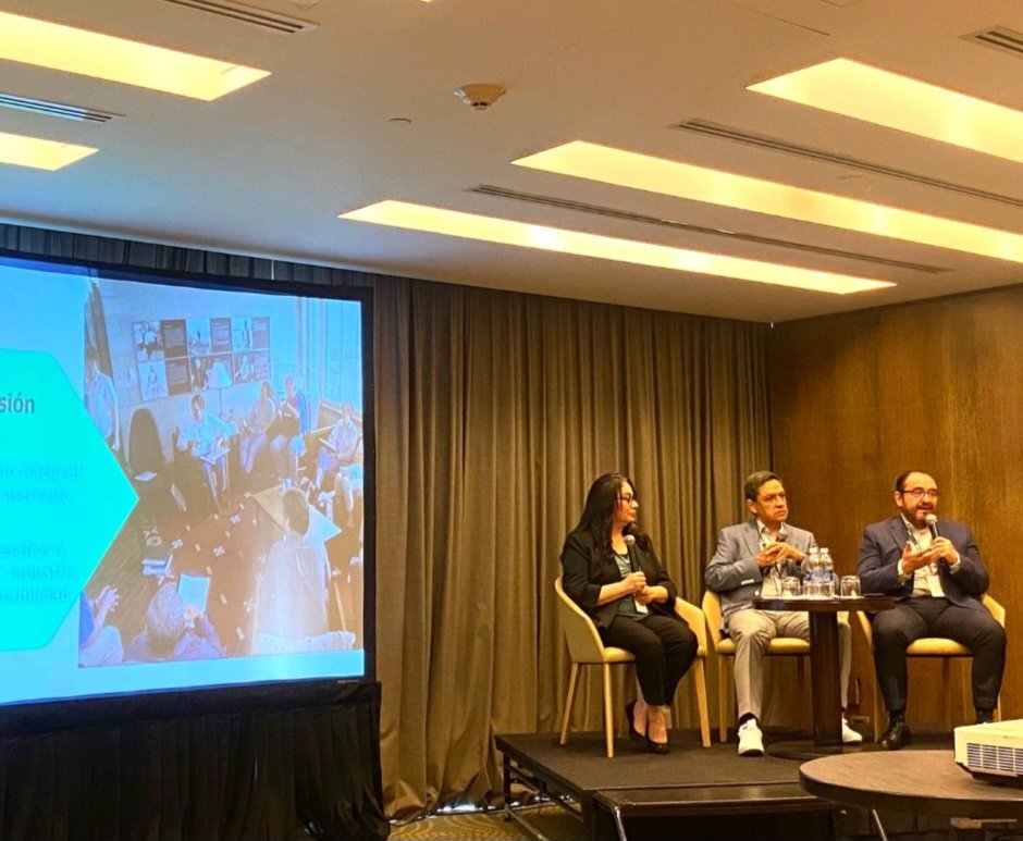 JPM_KrestonFLS's tweet photo. #KrestonLatam  @KrestonGlobal #KnowingYou 
@KrestonFLS participación activa en la reunión de Lima https://t.co/2zfsqJhVOv