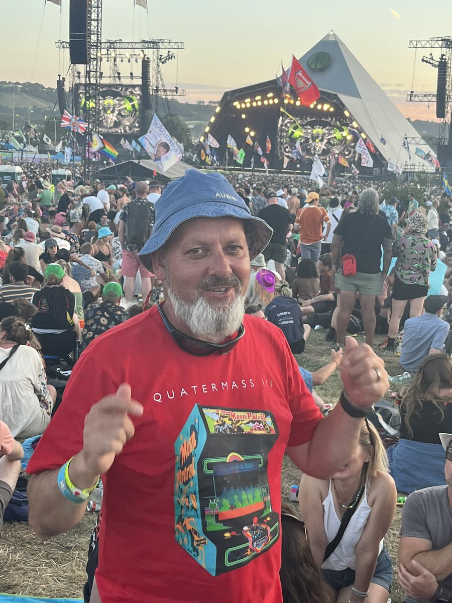 @3Quatermass next year in person I hope ?? Loads of positive t-shirt comments on this day of dickheads trolling @billybragg @_billy_nomates #Glastonbury23 #Glastonbury @sleafordmods