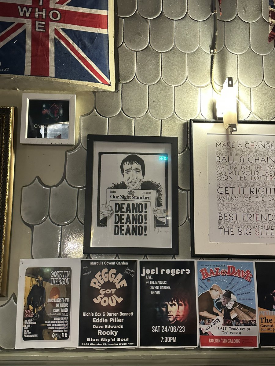 jakekelly16's tweet photo. @DeanoRifles777 in a london boozer and see this, couldn’t help but get a photo! 

DEANO!!! https://t.co/Vjptwghozt