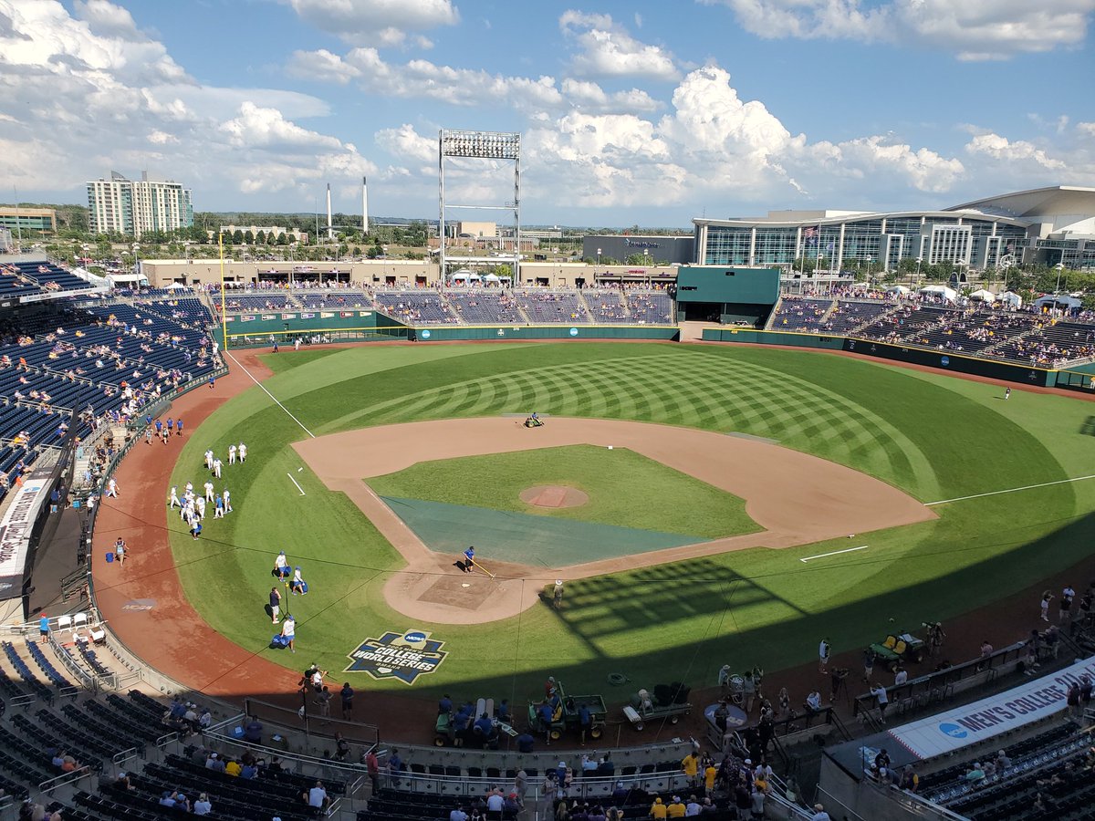 Kevin Kugler (@kevinkugler) on Twitter photo Warm and humid night...seems fitting we have two SEC teams playing for the title!
Florida....LSU....we are on the air at 6:45 eastern/5:45 central on <a href="/westwood1sports/">Westwood One Sports</a>, your Alexa device, the Varsity Sports App and your favorite station.
Join me, <a href="/ScottWipeOut/">Scott Graham</a> and <a href="/JohnBishop71/">John M. Bishop</a>! Warm and humid night...seems fitting we have two SEC teams playing for the title!
Florida....LSU....we are on the air at 6:45 eastern/5:45 central on <a href="/westwood1sports/">Westwood One Sports</a>, your Alexa device, the Varsity Sports App and your favorite station.
Join me, <a href="/ScottWipeOut/">Scott Graham</a> and <a href="/JohnBishop71/">John M. Bishop</a>!