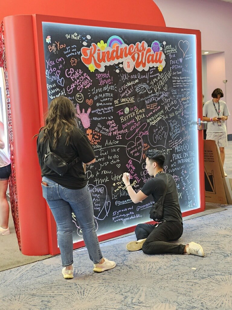 Being told I was one of the “OG” creators for such an incredible organization like AHA Liive genuinely made me excited to continue trying to make the world a better place, no matter how big of an impact 💖