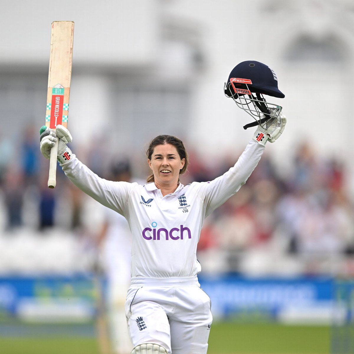 ASHES DAILY PODCAST: Record breaking Beaumont. @Tammy_Beaumont joins us to reflect on her double century @TrentBridge. Plus we hear from Ash Gardner & get analysis from @ejrainfordbrent, @AlexBlackwell2, @AlexHartley93 & @Gelwiss. 👉 bbc.co.uk/programmes/p0f… #BBCCricket