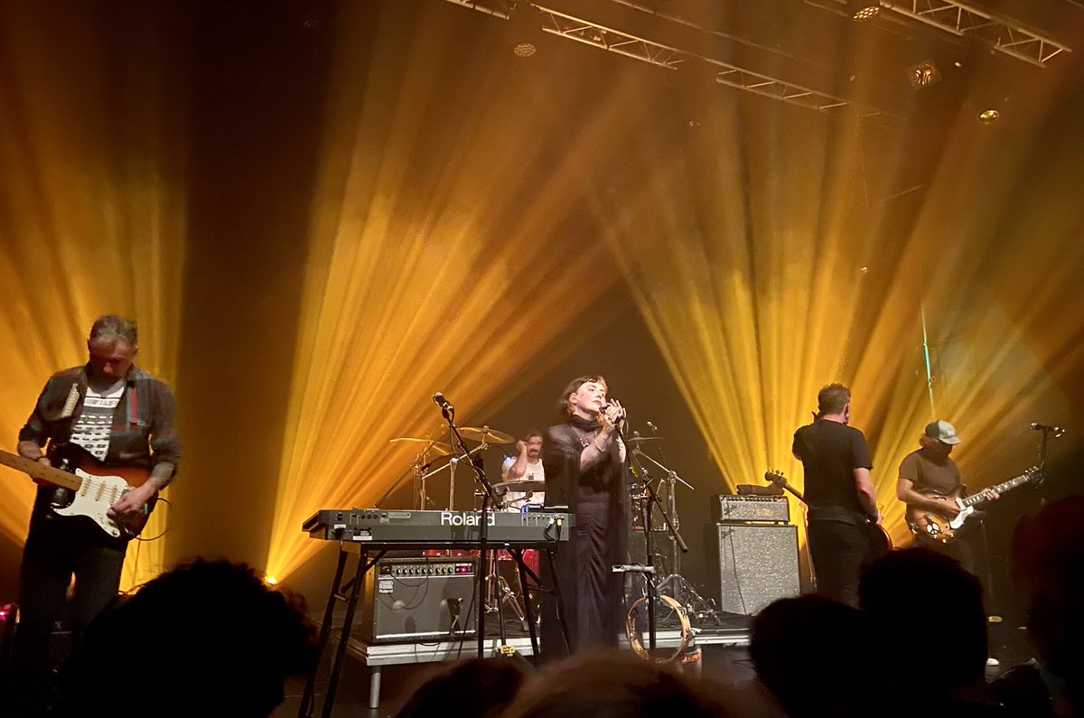 Well <a href="/slowdiveband/">Slowdive</a> that was something very special, last seen <a href="/fielddaylondon/">Field Day</a> 2017 in a big tent! <a href="/exeter_phoenix/">Exeter Phoenix</a> tonight was just magical, thank you 🙏 Supported by <a href="/pbemusic/">Pale Blue Eyes</a> another great set 👍🏻