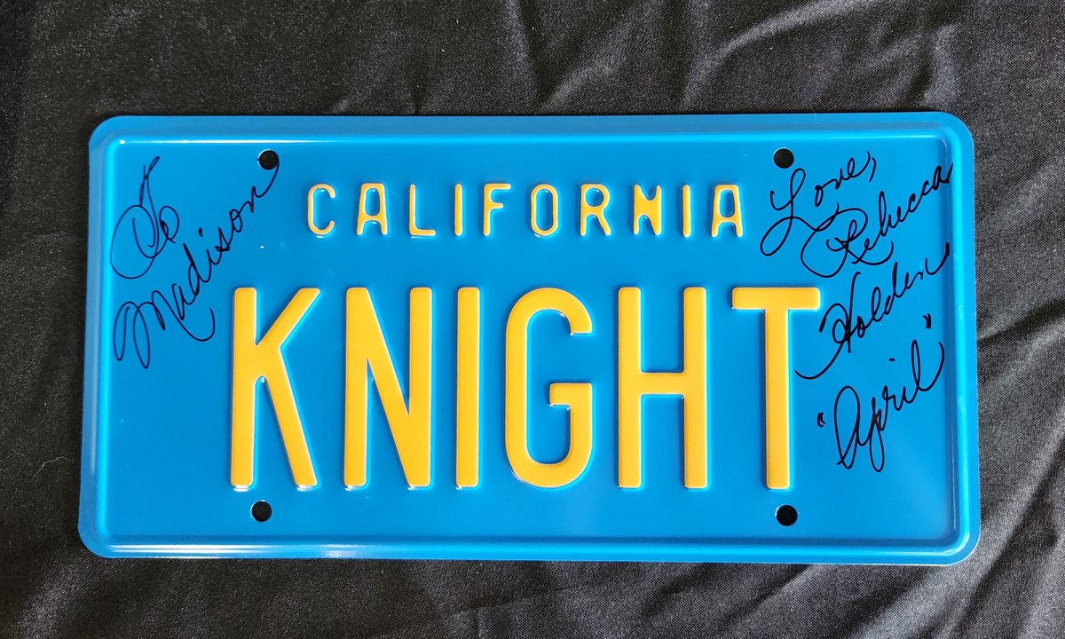 electric_joy272's tweet photo. Guess who met Rebecca Holden and another KITT replica!! ❤️
#knightrider #kitt #knightindustriestwothousand #rebeccaholden #aprilcurtis #knightriderkitt #car https://t.co/MAG1tpAO6W