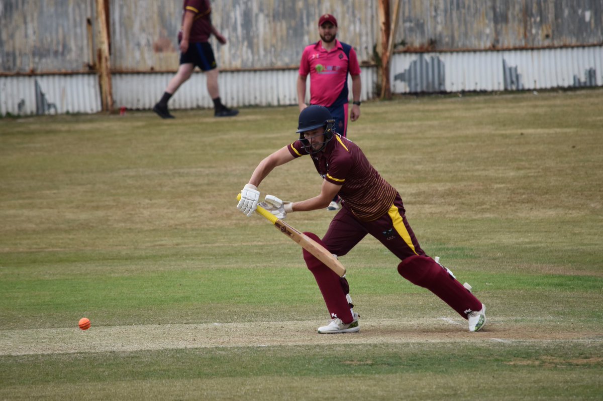 Bridavid10's tweet photo. @BFSteelCC batsmen in fine form today earning a much needed home victory against Aberdare. 🏏👏👏 https://t.co/fP4TBd4myT