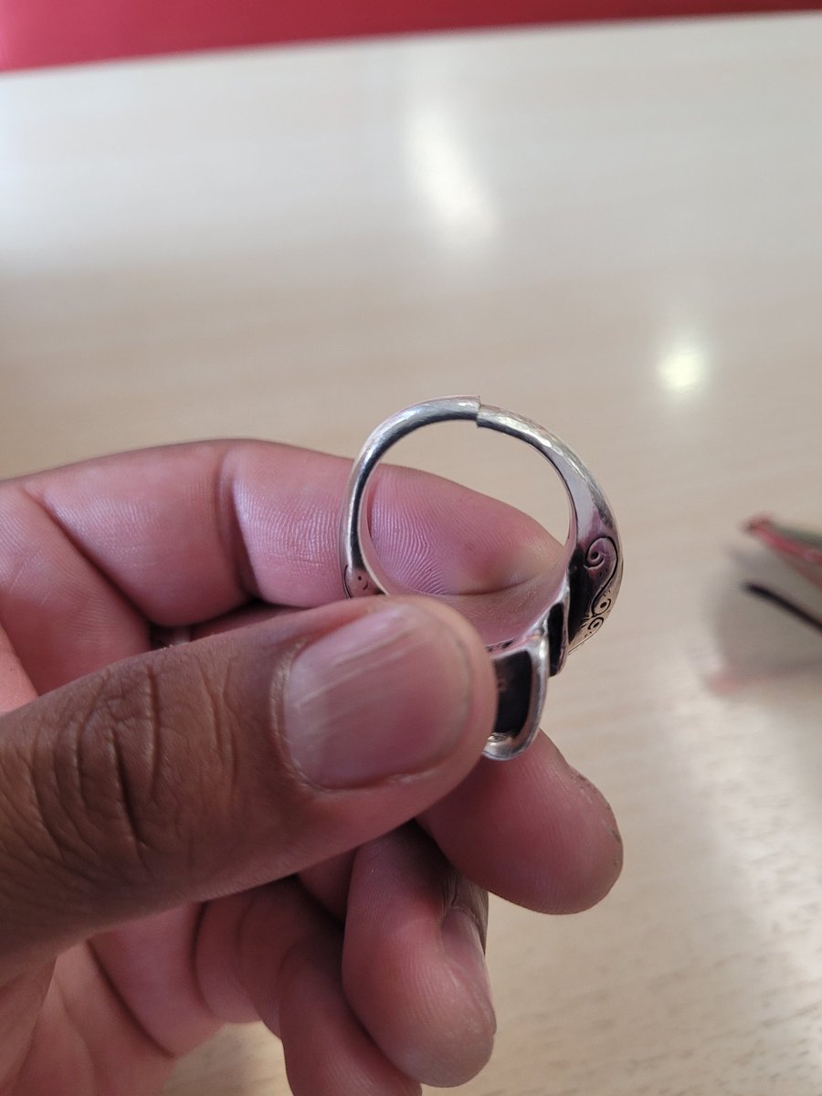 Tor_TnK's tweet photo. @TheGreatFrogLDN little disappointed in your workmanship. Ring has split again in the exact same place. No heavy contact. Can't understand why it would happen again. Clearly a weak spot in the design. https://t.co/1z00226HQN