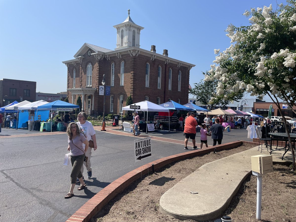 Lance Arbuckle tweet media