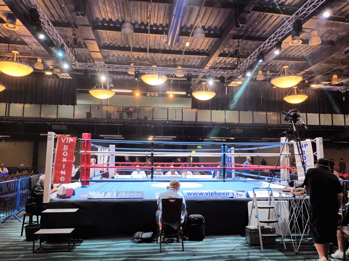 Daniel_Etchells's tweet image. Ten-fight @vipboxing card at the University of Bolton Stadium tonight. Report in next week's edition of @BoxingNewsED #boxing #VIPboxing