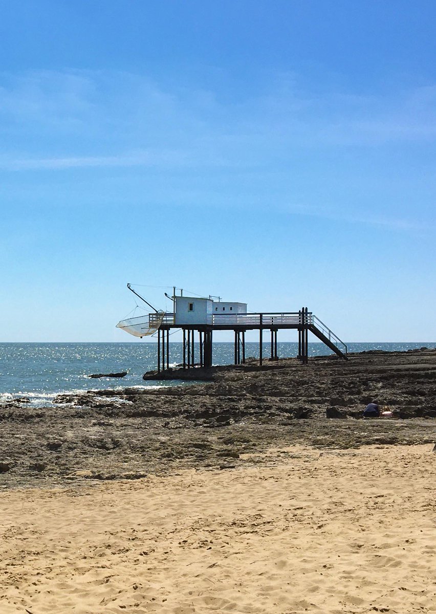 BordAtlantique's tweet photo. Bonjour #twitter , un peu de détente dans ce monde en folie . Plage du Platin à #Stpalaissurmer #charentemaritime https://t.co/LGHtEZbxwl