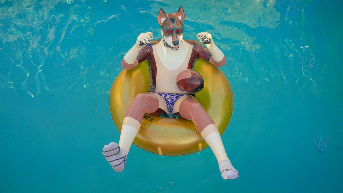 hans-ing-on-twitter-i-ve-decided-i-need-more-vacations-like-this