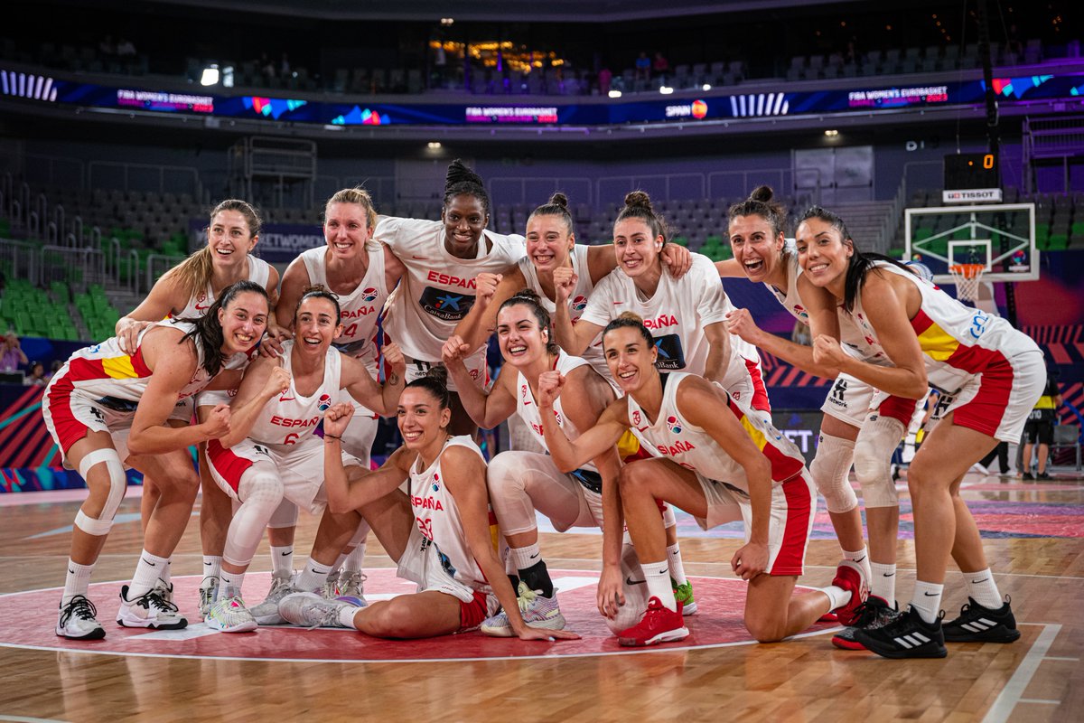 #LaFamilia ❤️🇪🇸

#EuroBasketWomen