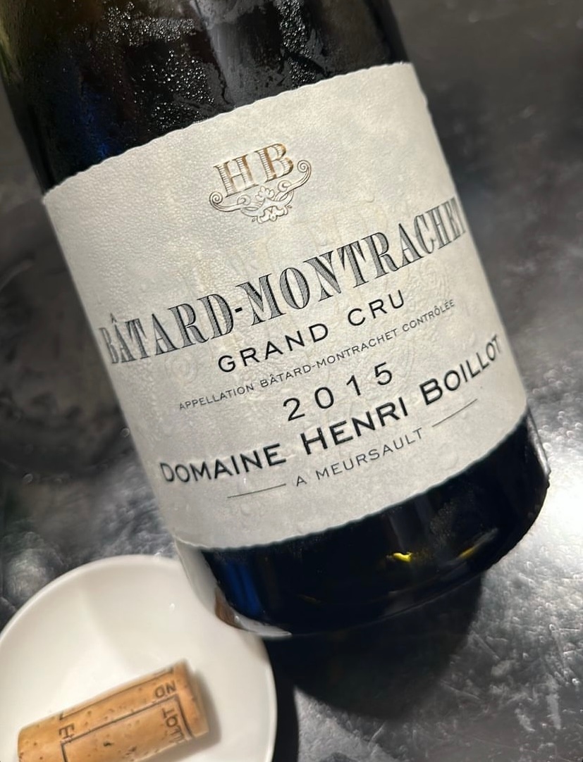How do we feel about Henri Boillot? I think it's a perfect partner for my Saturday night. 

#rarewine #batardmontrachet