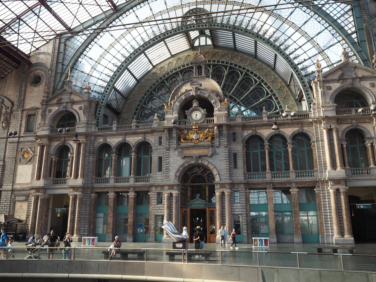Carolin Solo Travel Story on Twitter "Ghent was good, but Antwerp