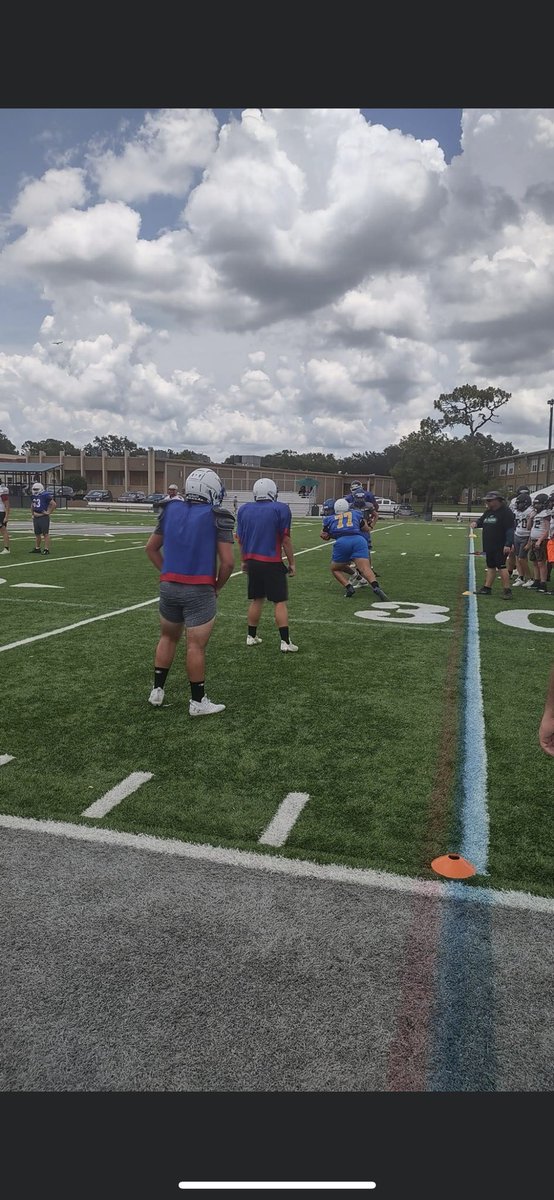 SeanMhs's tweet image. Great time this past week with 9 of our players participating at the Down and dirty linemen camp. The boys learned a lot and are already looking forward to next year. Thank you to Webber International University for hosting! Go phins!