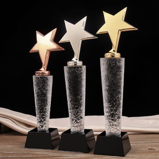RobelDM185's tweet photo. Award trophy of webcoder-it institute.
follow me👉 @RobelDM185

#digitalmarketingagency  #digitalmarketer  #DigitalMarketinng  #digitalmarketingtips https://t.co/CKySnL4ruk