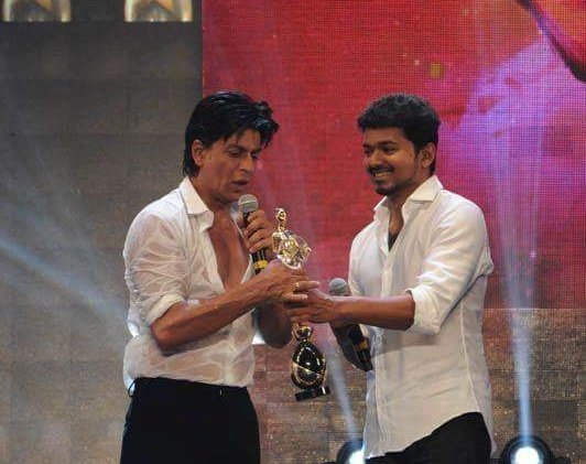 #31YearsOfShahRukhKhanEra Wishes Behalf of King Of South India - Thalapathy Vijay fans 💥 #31YearsOfSRK