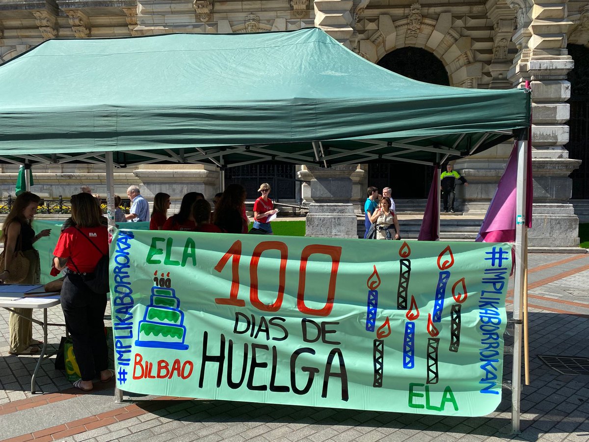 Implikaborrokan's tweet photo. 1️⃣0️⃣0️⃣ días de #huelga y seguimos con movilizaciones, hasta que esto no se resuelva seguiremos dando guerra.

Aupa neskak ‼️✊✊👏👏

@Implika_Formac ion, tu ERE no se explica

@institutoMEDAC 
@MasterDGrupo https://t.co/mb8kjlpzKS