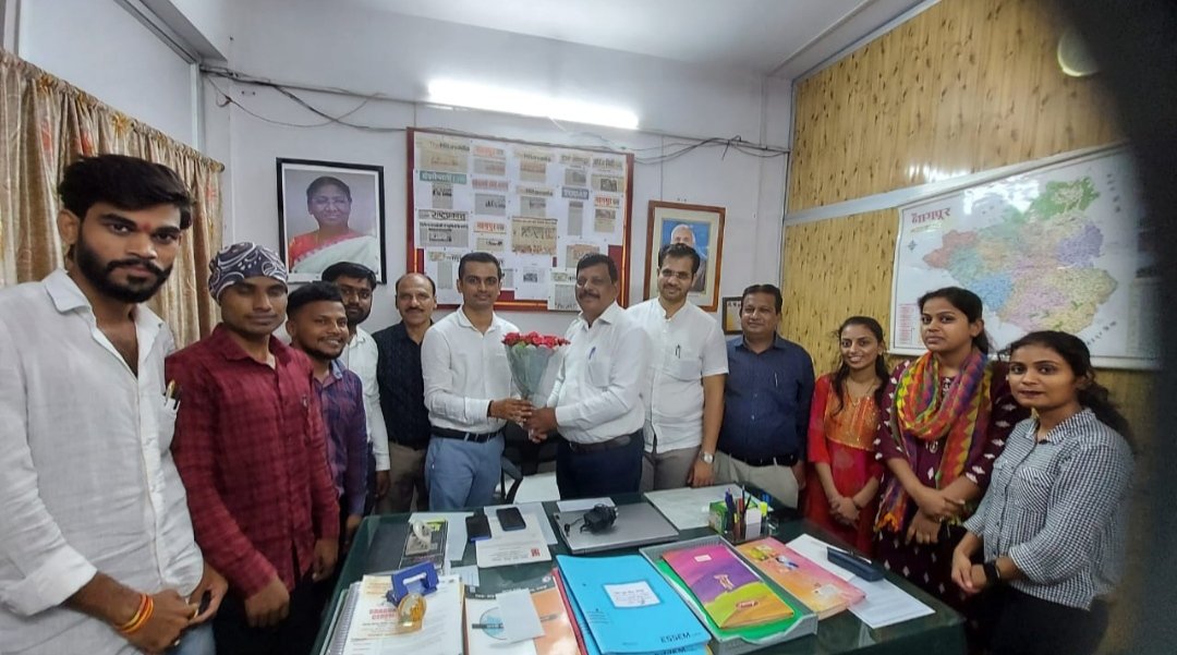 primepranit's tweet image. 🎉 Congratulations and a warm welcome to Shr. Hitendra Vaidya sir, the new DYO of Nagpur! 🙌 Excited to have you onboard and looking forward to your exceptional leadership in your new assignment. Best wishes for a successful tenure! #Nagpur #NewAssignment #Leadership