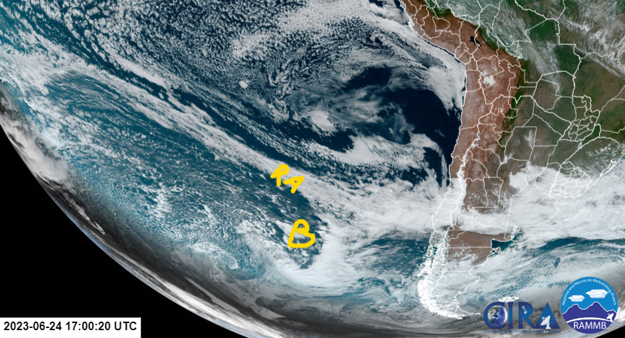 maxiviale's tweet photo. Sucesivo Río Atmosférico por impactar esta noche en los Andes de O'Higgings, Maule, BioBio🇨🇱 y Norte Neuquén🇦🇷. Si bien es de menor intensidad, se esperan más precipitaciones en la zona muy afectada ya y con inundaciones. Seguir alertas oficiales @meteochile_dmc @SMN_Argentina https://t.co/us28j9oOMo