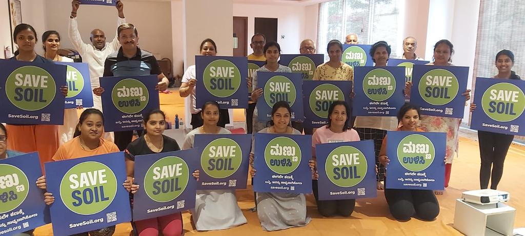 Conducted SaveSoil awareness event in one of the Apartment of Bangaluru.
Participants are actively Participated in zig and enjoyed session.

#SaveSoil
Let's make it happen