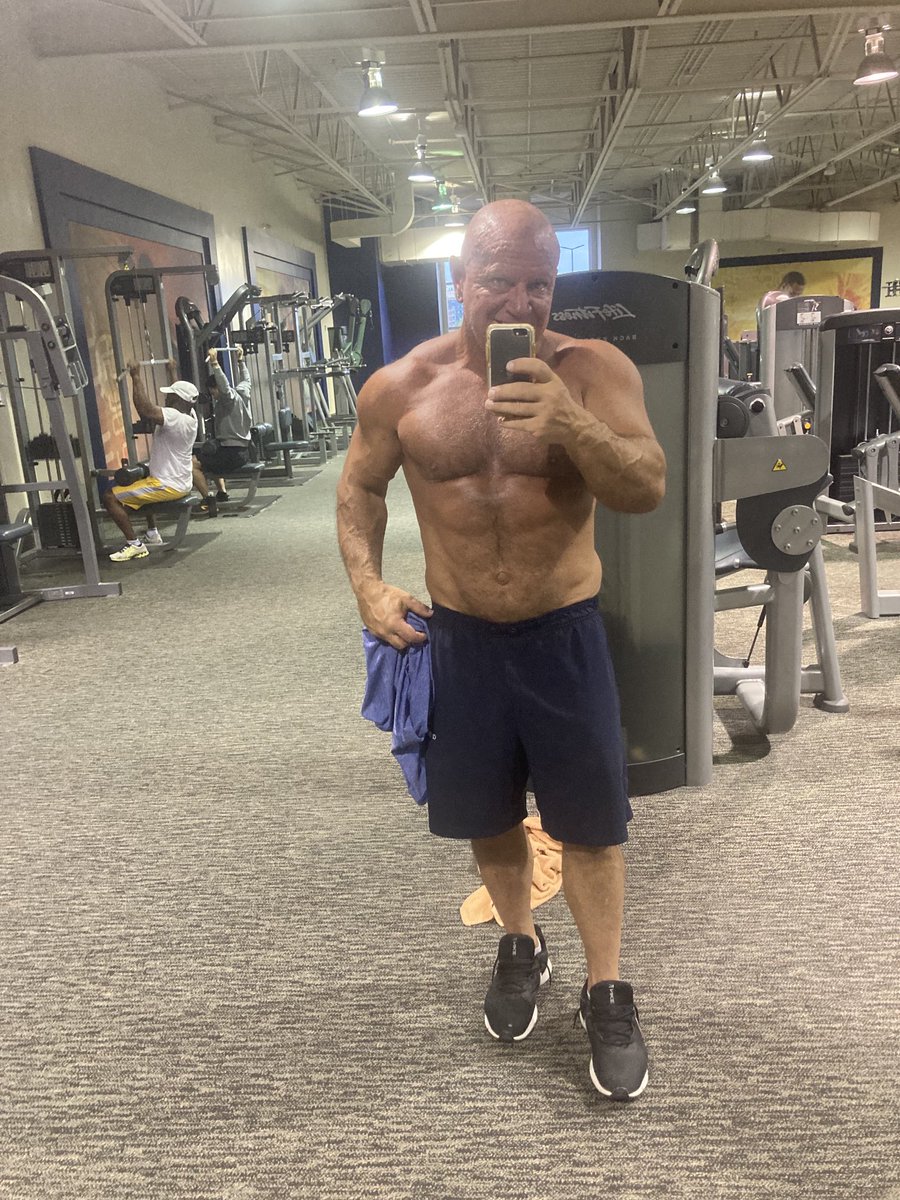 Wayne23801460's tweet photo. Yes u can if you wanna really go get it so make the choice n choose you always cause fk everyone else it’s you that matters;) Offfff we goooo https://t.co/PQFq26yBgQ