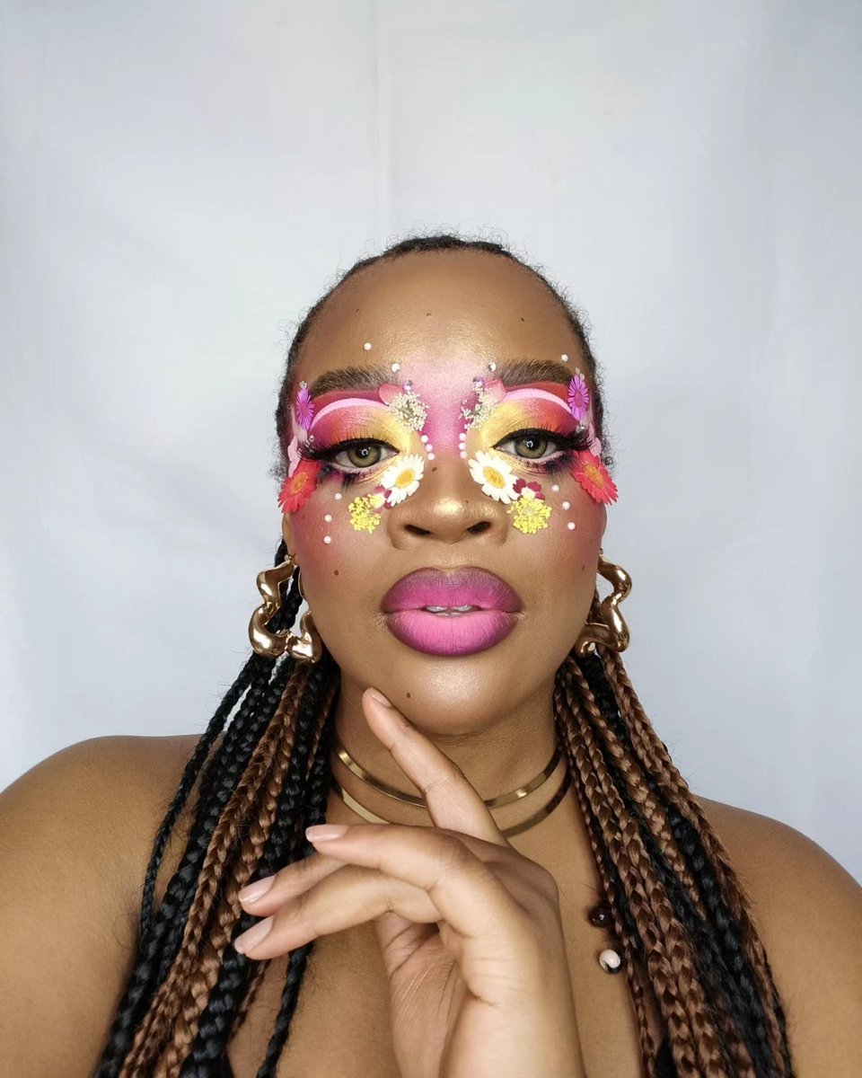 JanelleSWayland's tweet photo. Summer vibes
https://t.co/LOMd2SZ24A

Using @beautybay Tropical Palette
Adaptation from BB Masterclass https://t.co/sNCCVUNPuY
