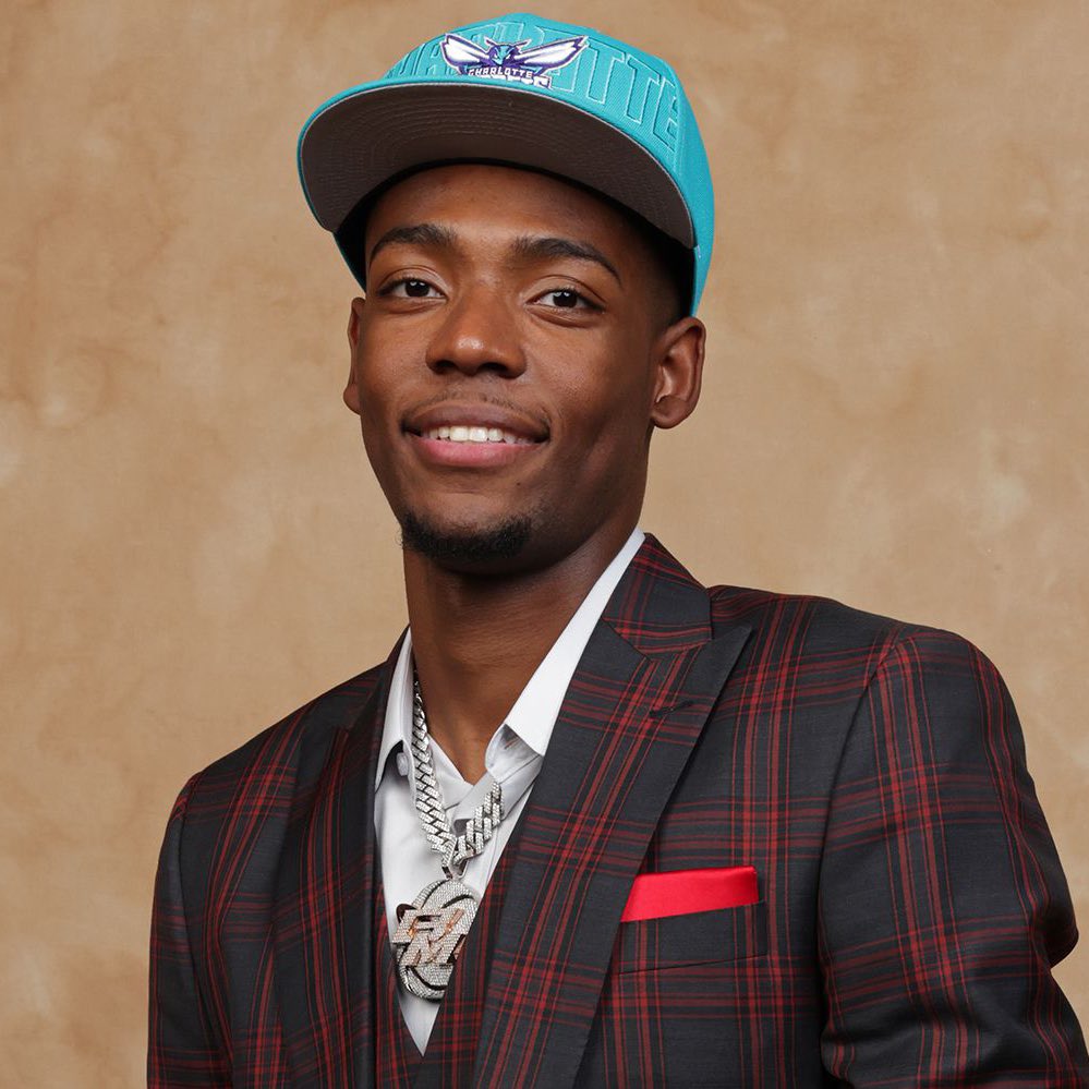 Brandon Miller:

“I see the Charlotte Hornets in the NBA Finals next year.”

(via @ashstro)
