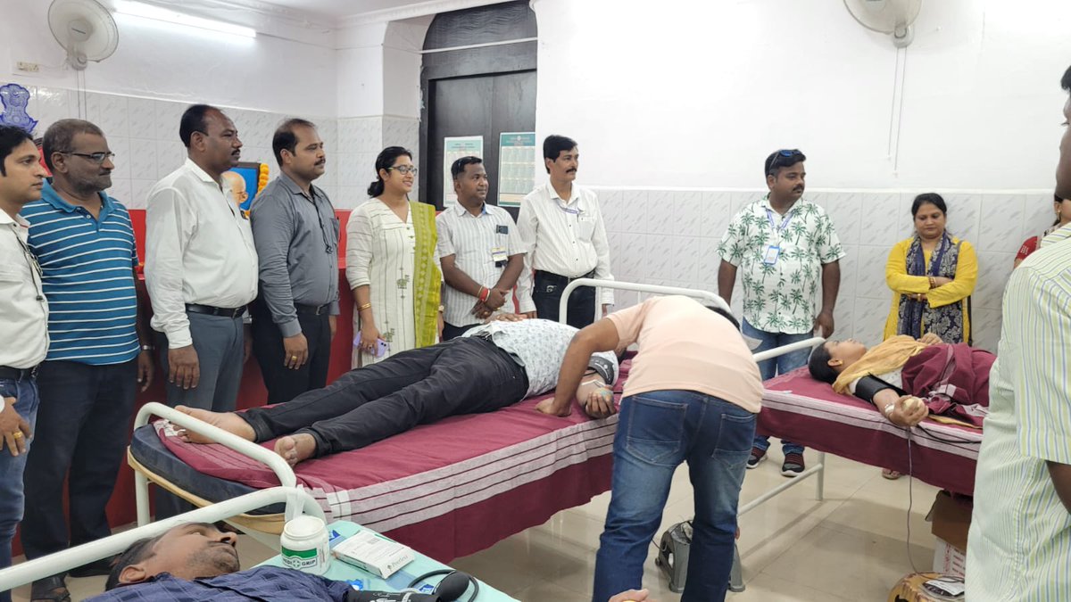 AMALAGANJAM's tweet photo. #5T
#OdishaCares
#JuniorAssistantDemand4200GP
#WeDemandLegitimate4200GP

@CMO_Odisha
@Naveen_Odisha
@MoSarkar5T
@SecyChief
@PradeepJenaIAS
@gopabandhu24
@vishaldevk 
@satyabrata1967
@rvineel_krishna
@adityam1973
@roopars
@ZmamOdisha
@OdishaOmoa
@pranabpdas
@otvkhabar
@kanak_news https://t.co/sGWWr30rrU