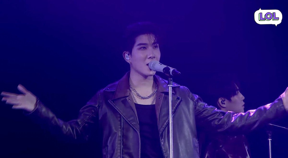 tomatomomoshiro's tweet image. ข้าวตังๆๆ @myktnw วันนี้ร้องเพลง มีเสน่ห์มากๆเลยนะ เสียงเพราะกับท่าทางที่เป็นเอกลักษณ์ 😸 เก่งมากๆ นะ วันนี้ทั้งเท่ ทั้งน่ารักเลย ปลื้มปริ่ม 🌘💐🦥😁#เฟิร์สข้าวตัง #LOLFanFest2023D1 #LOVOLUTION