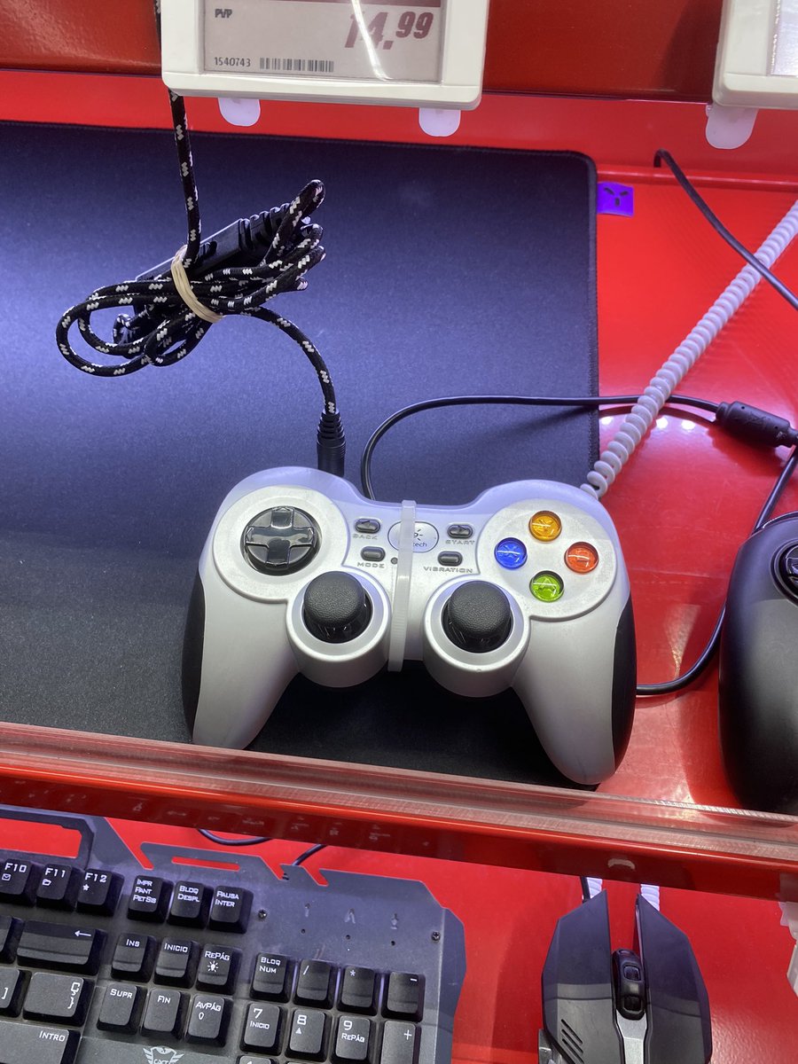 ErikRodLSW's tweet image. Estoy buscando mando para mi proyecto de submarino. Que pensáis de este que encontré en @MediaMarkt_es ?