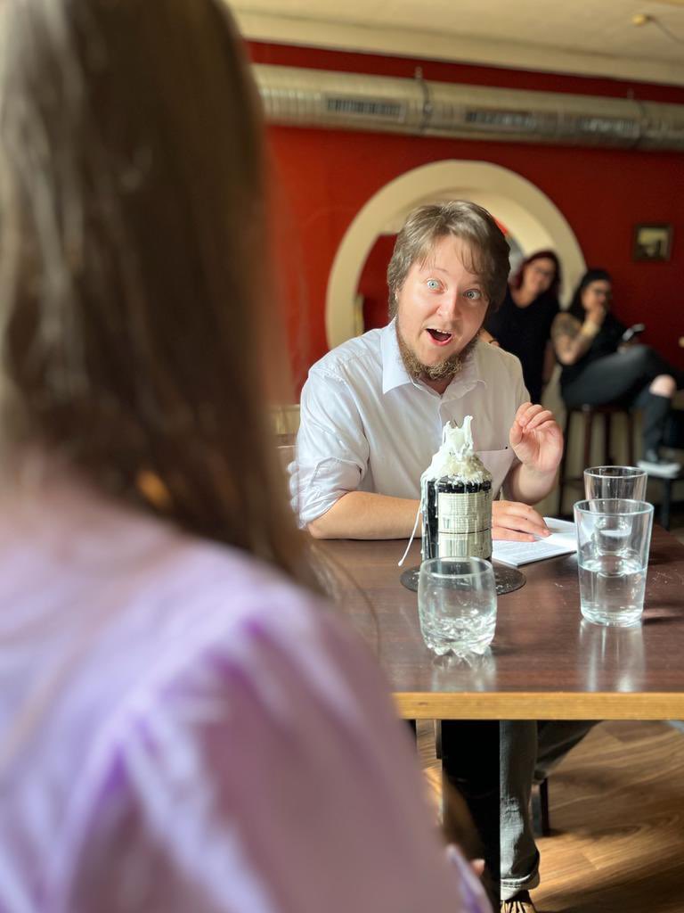 POV: your fellow team member forgot his line again 

Happy Saturday from your desperate thespians! 🎭 
#desperatethespians #unisiegen #siegen #englishtheatre #theatre #theatreproduction #art #actors #acting #theatregroup #cast #theweir #conormcpherson #ireland