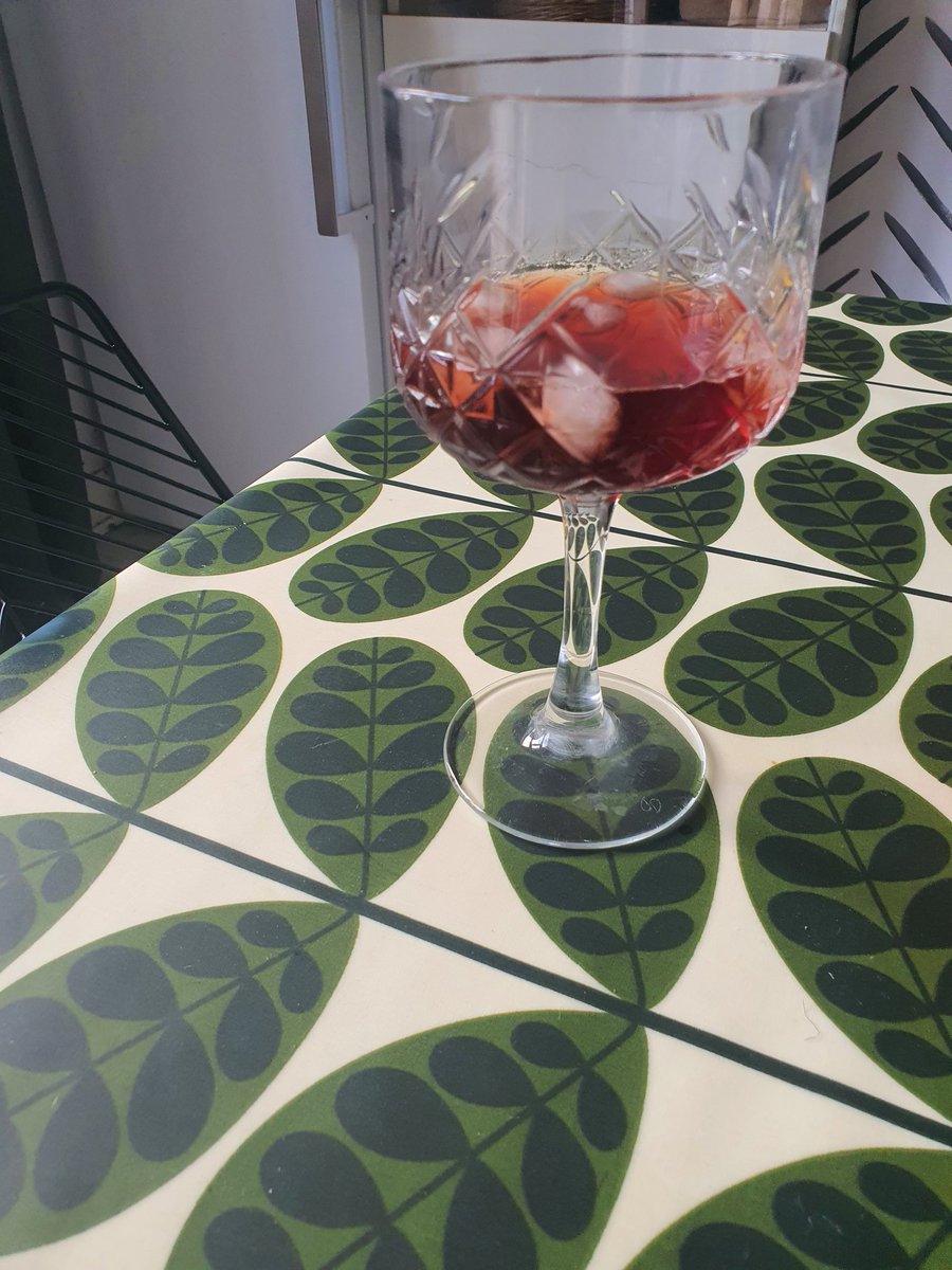 _the_documenter's tweet photo. @sextedmyboss @jordannorth1 @williamhanson Boys, I am so disappointed. Your tipple is DISGUSTING. https://t.co/6t9JcqQXtw