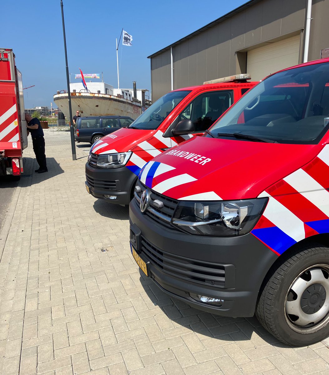 Vandaag organiseerde de 50jarige <a href="/JBWVlissingen/">JBWVlissingen</a> de halve finales van de landelijke #jeugdbrandweer wedstrijden. Ong. 35 ploegen streden om een plek in de finale. Knap werk van organisatie en alle deelnemers! <a href="/gem_vlissingen/">Gemeente Vlissingen</a> <a href="/VRZ/">Zeeland Veilig / VRZ</a>