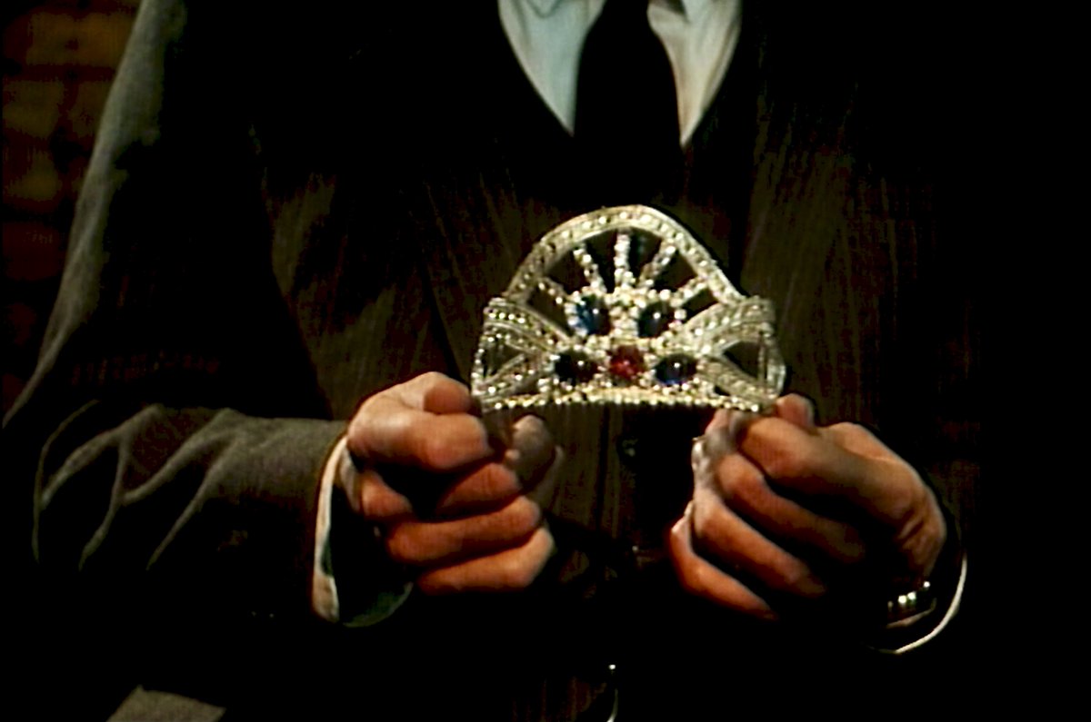 badchopsuey's tweet photo. Fashion ranking the PROM NIGHT movies 🏫🌹👑💃🕺
https://t.co/NDjCMekpWf https://t.co/FJEja06XB1