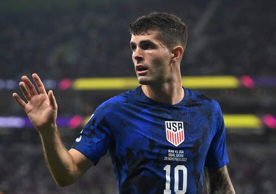 🔒Lyon'un ABD'li yöneticileri, Chelsea'de forma giyen vatandaşları Christian Pulisic'i bir numaralı transfer hedefi olarak belirledi. (🗞L'Equipe)