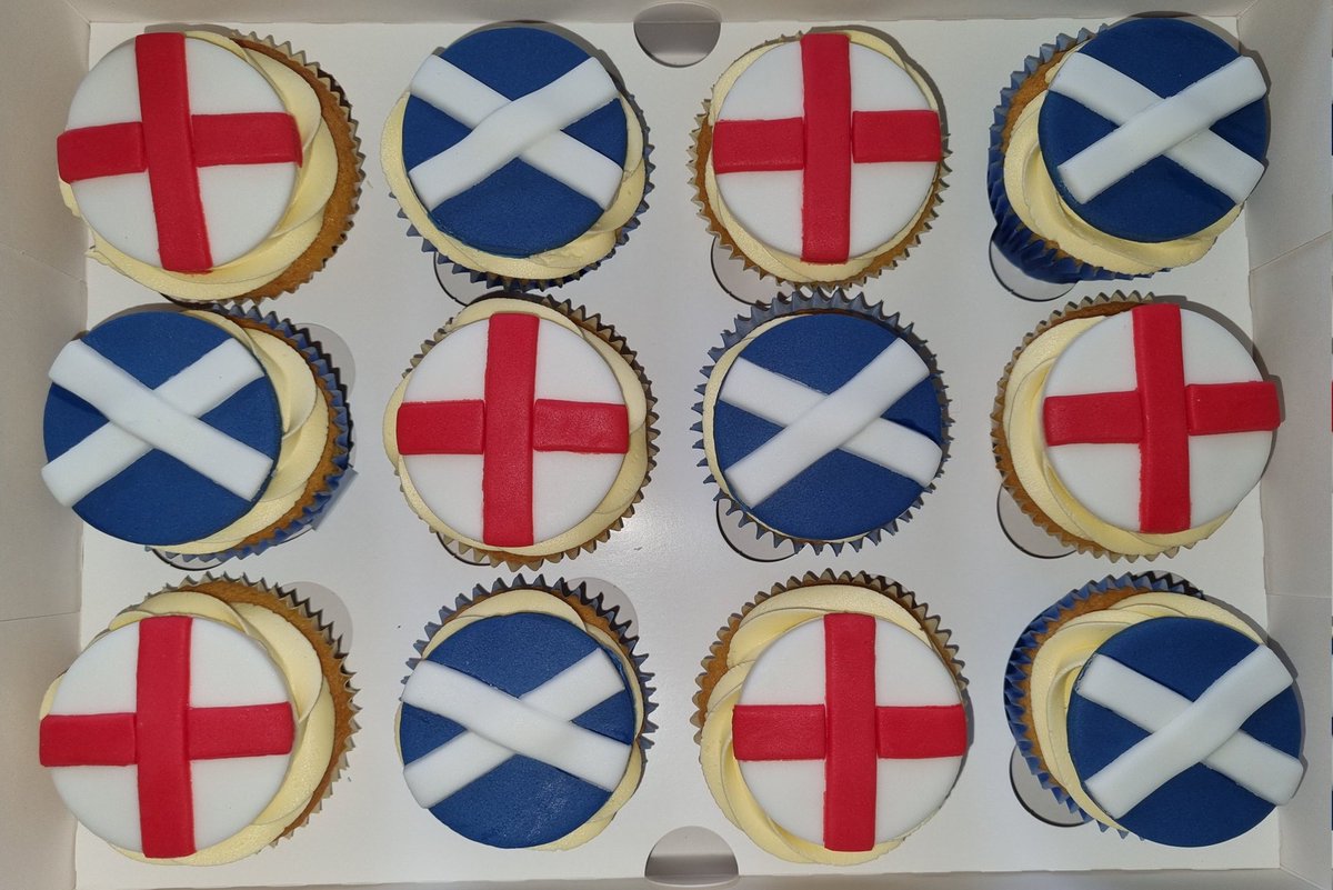 killiekakes's tweet photo. Can't believe I am sharing these. However, I was subjected to terrible cruelty having to make these..... be kind, lol ππ€ͺπ
Thank you to @les_85_is and @2clubs1love for this order and for the kind donation to the @KillieTrust. #Scotland #CupCakes #2tribes #Kilmarnock #Ayrshire https://t.co/FuDfQtW2Re