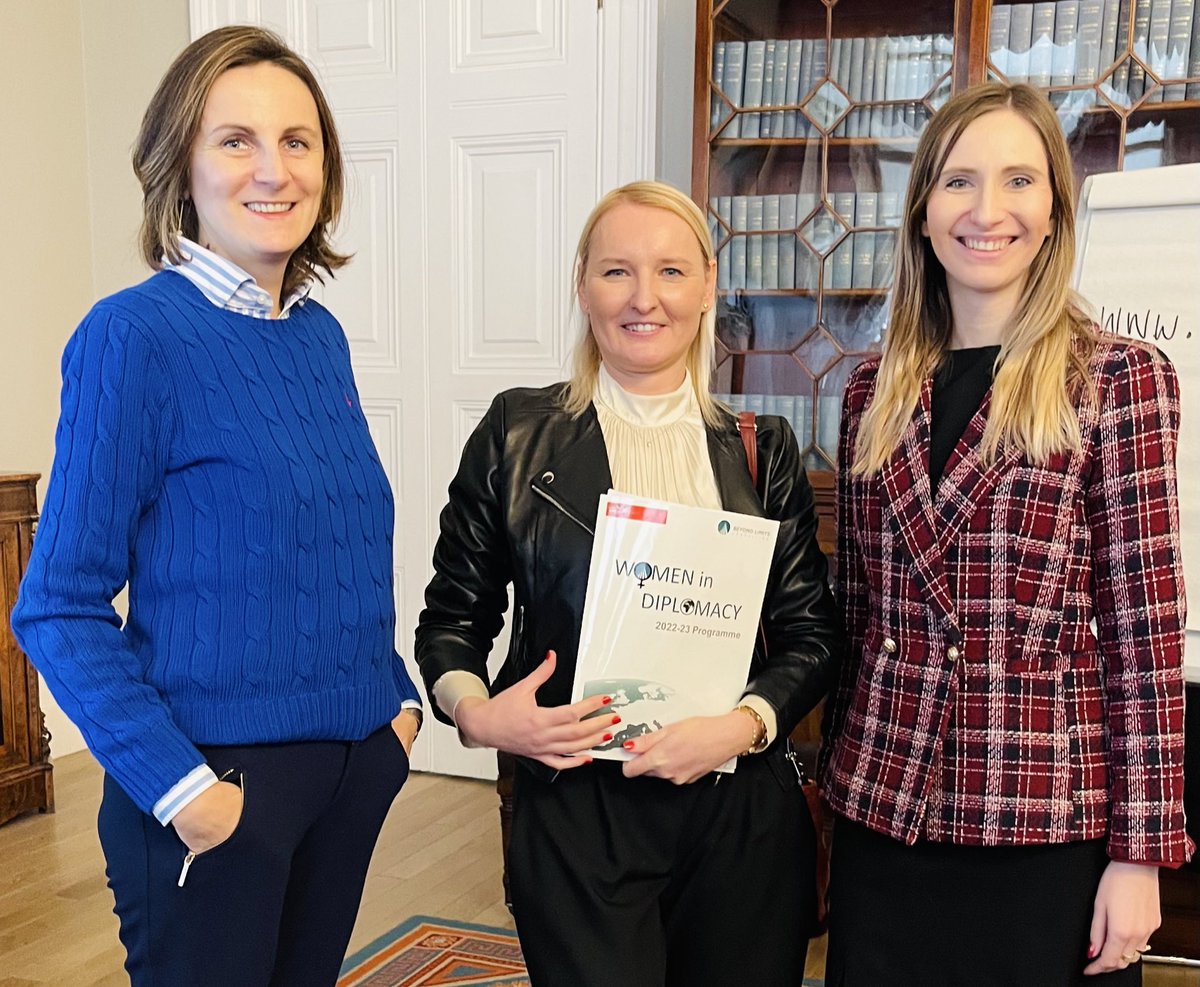 AgataLupomeska's tweet photo. #TodayMarks the first ever International Day of #WomenInDiplomacy ๐ฉ๐ผโ๐ผ
Working in diplomacy was one of my biggest dreams ever and I am glad that I can work at @PolandMFA ๐ต๐ฑ surrounded by many hard-working women experts who are an inspiration to me ๐ซ
#IDWD #KobietywdyPLomacji https://t.co/bUUGjU17TZ