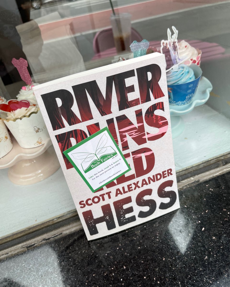 It’s international book fairy day!  #IBelieveInBookFairies you can find my free novel about a torrid gay love affair set in 1890! at￼ 83 and 1st Ave NYC they have great French pastries here too! @the_bookfairies @bookfairies_fr