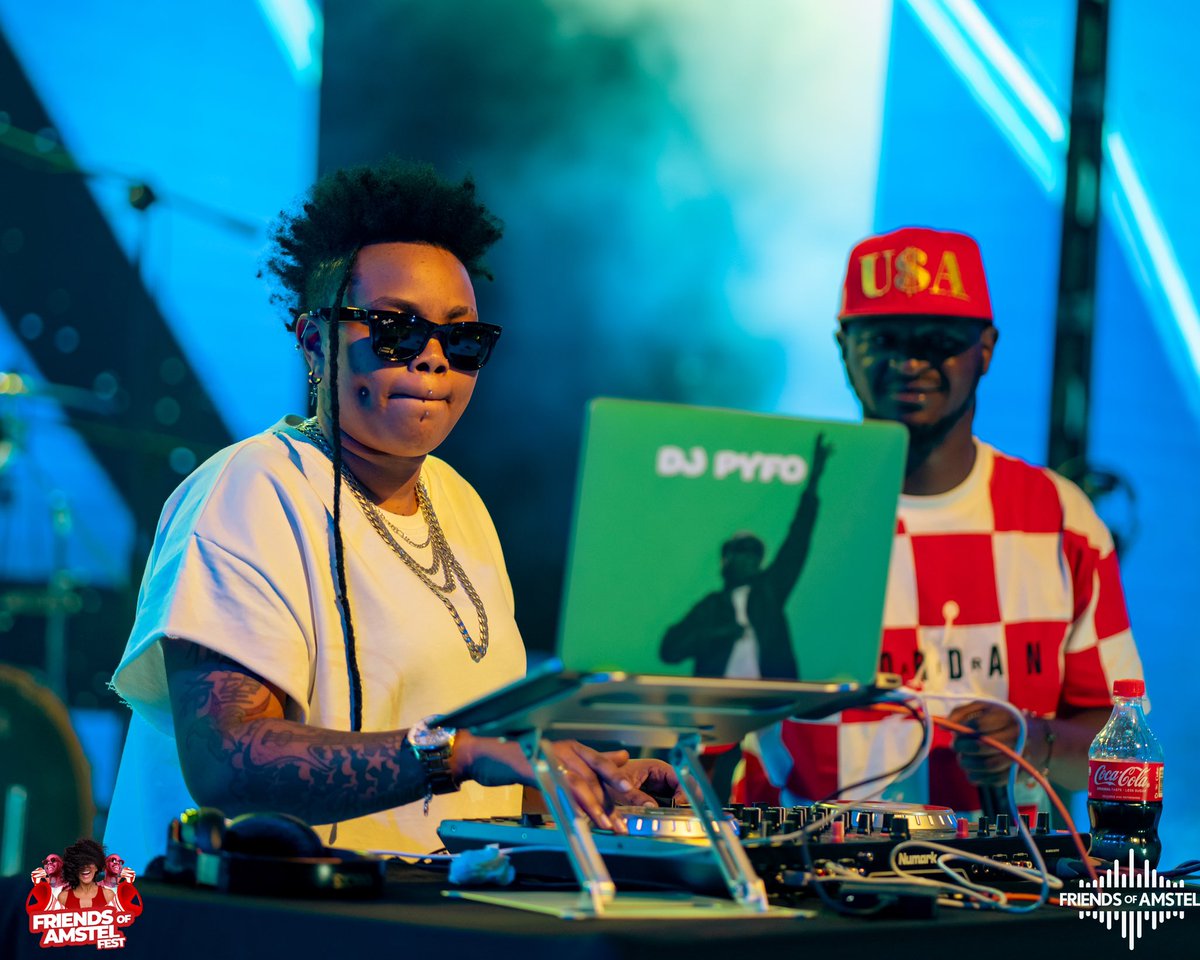 Friendsofamstel's tweet photo. @BrianneDeejay setting the stage on fire! 🔥 Feel the electrifying energy as she takes control of the beats, turning up the heat and keeping the crowd in a frenzy. #FriendsofAmstelFest https://t.co/2maCPyffJA