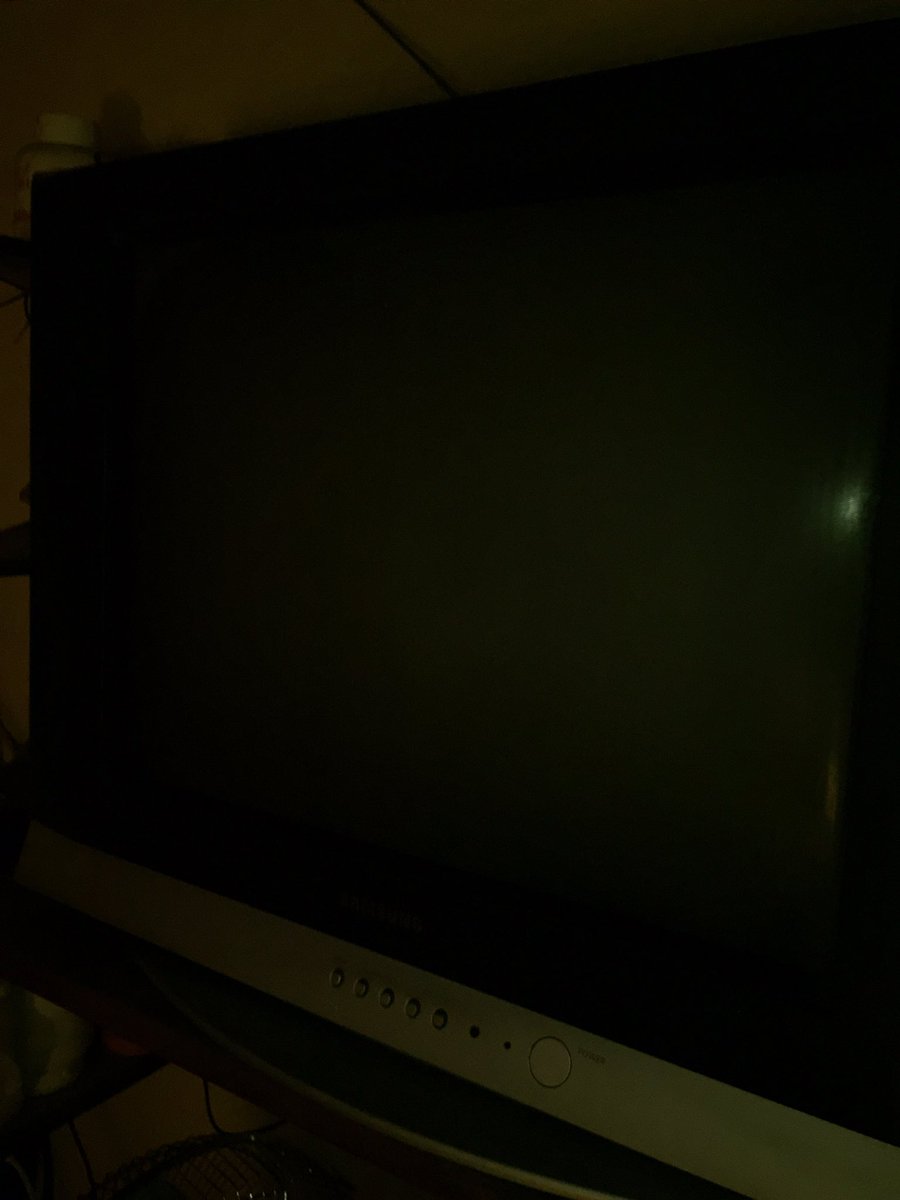 PatssyPatt_'s tweet photo. Consulta...

Quien tiene TV para adulto mayor semi postrado???
La que tenía es antigua y se quemo pantalla!
Solo puede escuchar y no es la idea.

Quien tenga una para donar funcionando, me avisa!!! https://t.co/IEWVBzOeQQ