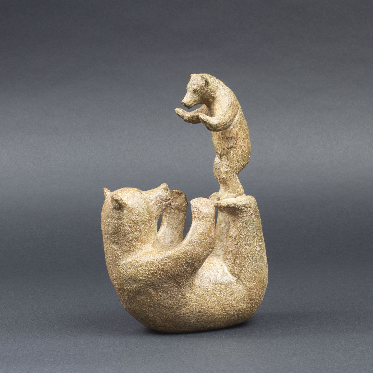 sophie_verger's tweet photo. 🐻🐻 Petite #sculpture tout en rondeur, #Acrobatie – #Bronze 😍
Découvrez sa fiche #Artwork ⤵️
➡️https://t.co/pVGNTaqIDL
#Ours #Ourson #Bear #Bears #BearLove #Sculptor #Artist #Animal #Sculptures #Statue #AnimalLove #ContemporaryArt #ContemporaryArtist #PhotoArt #ArtCollectors https://t.co/CeSIT1e0Za