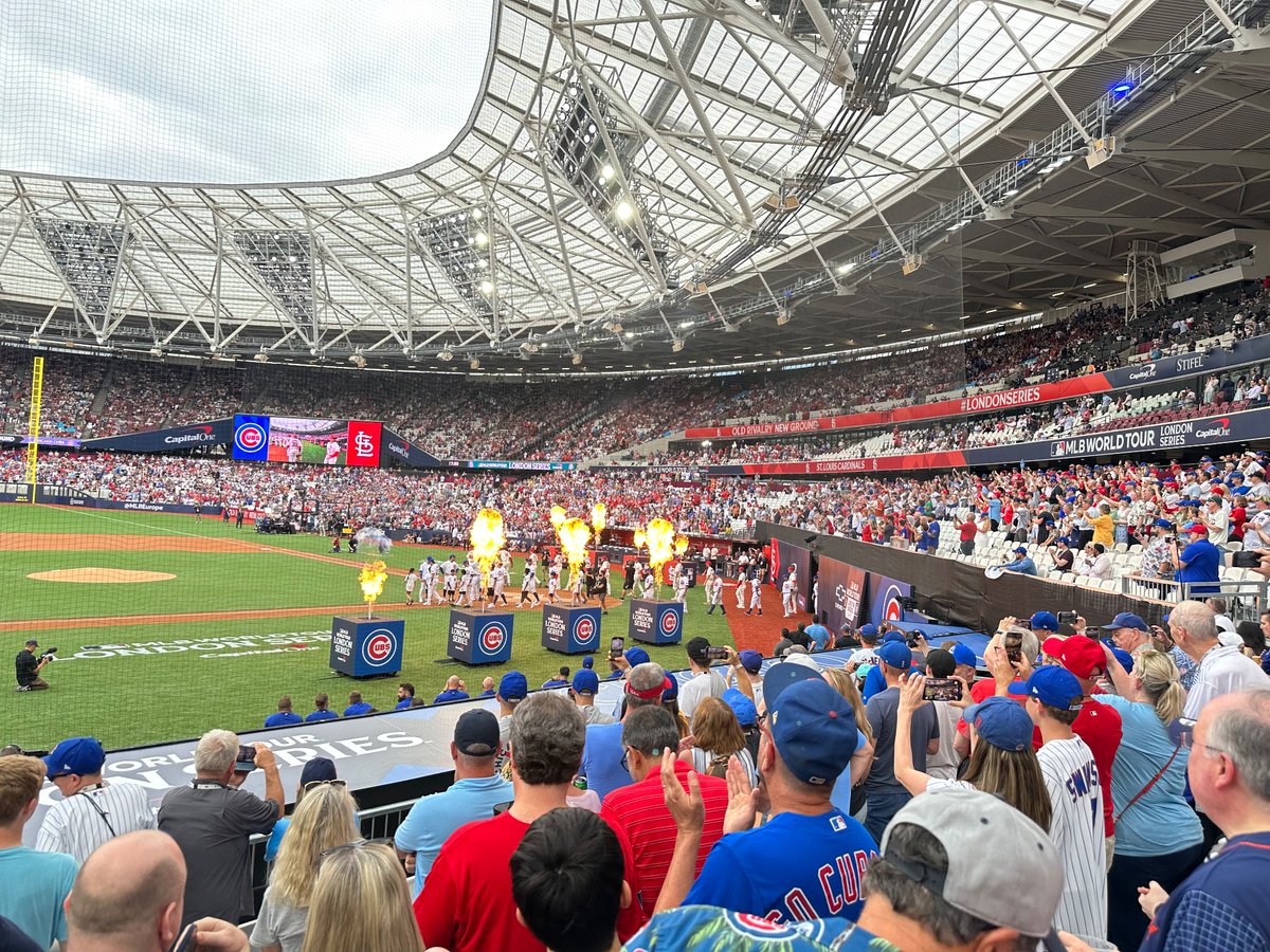 mjfleck34's tweet photo. A great game so far if you are a Cub fan. The Brits are great hosts. #LondonSeries https://t.co/LYwJZlwZOE