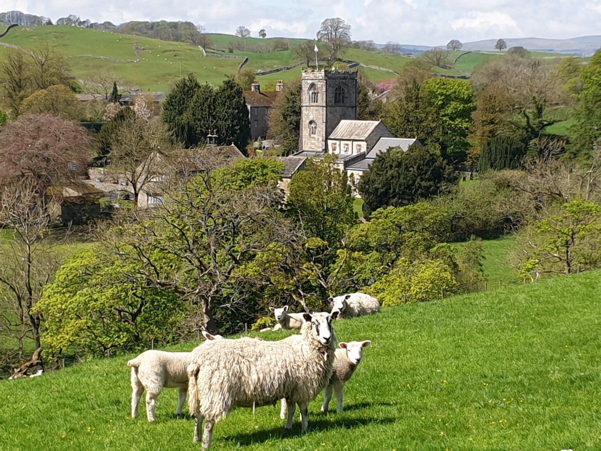 DalesBus's tweet photo. The full Summer DalesBus network into and around the Yorkshire Dales is now running every Sunday.   
Services 822, 875 and 876 from York and Leeds are run by double-decker buses to provide more space and great views.  
All single fares just £2.  
https://t.co/fYPb7Mhz7V https://t.co/ic7OjNsHw3