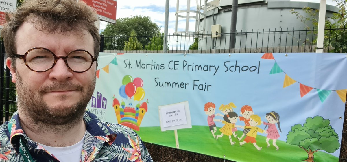 Visited the St Martins Primary School summer fair in #WestDrayton this afternoon. Great to see families enjoying the event and fine weather. 
#Hillingdon @StMartinPrimary