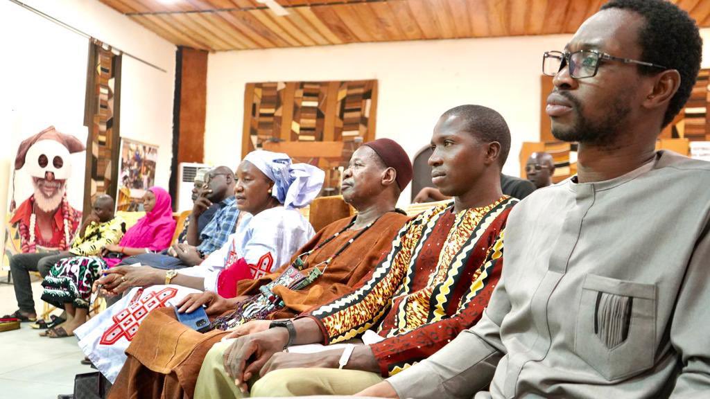 CCK || Kôrè Baro (Débat Citoyen, histoires et sociétés) 
Thème : ‘‘Géolocalisation des pôles de pouvoir de Ségou‘‘
Invité : M. SOUMANA KANE